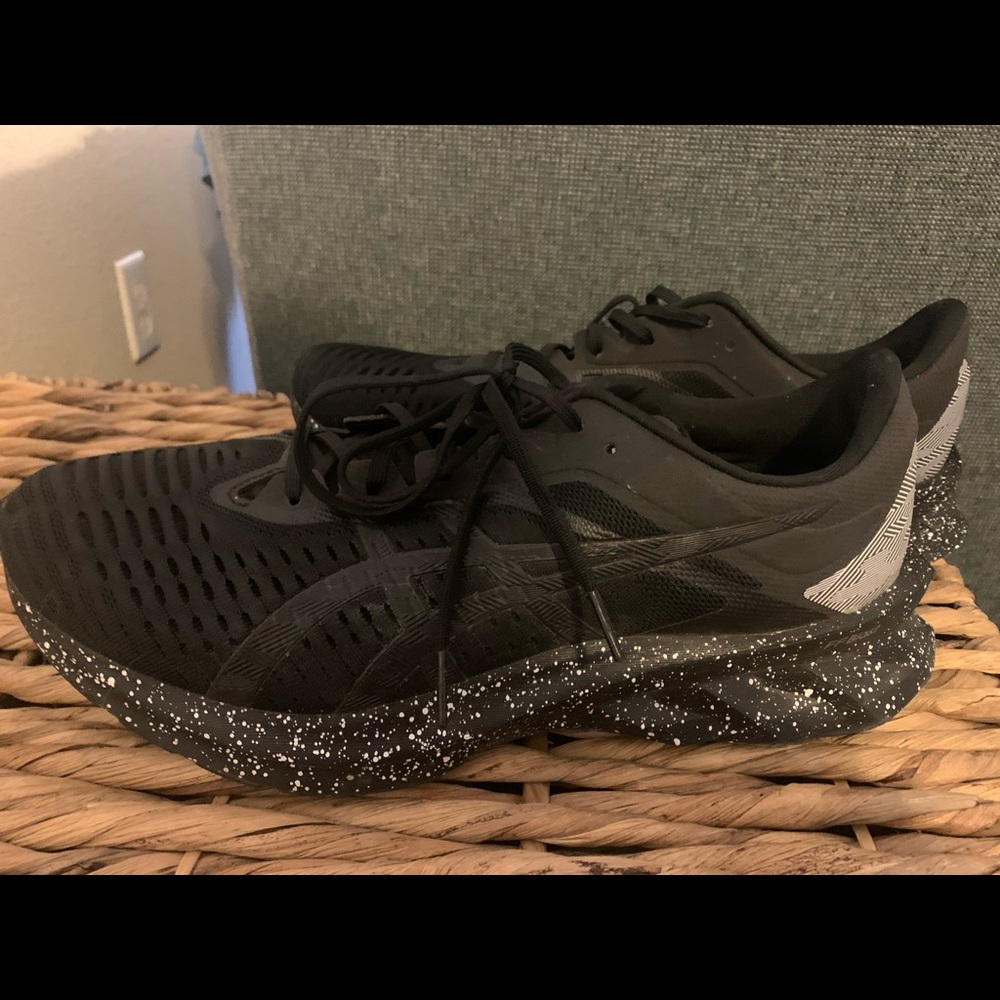 ASICS Novablast running shoes